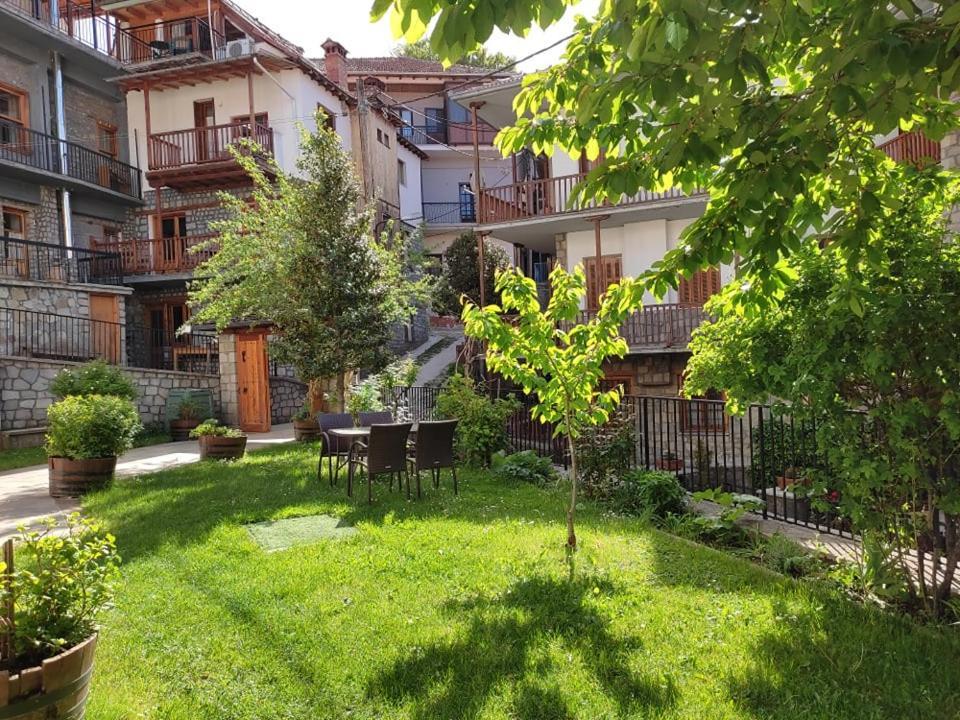 Hotel Olympic Metsovo Exteriör bild