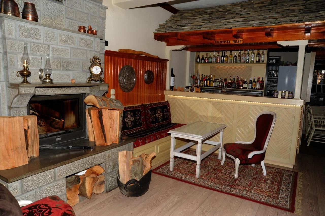 Hotel Olympic Metsovo Exteriör bild